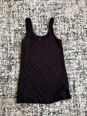 Women’s Gap Black Lace-Trim Tank Top